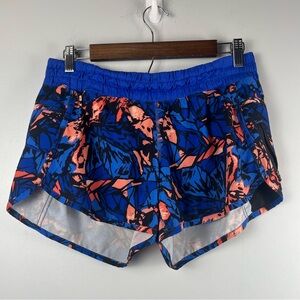 Lululemon Tracker Women’s Shorts Blue Floral Print size 10